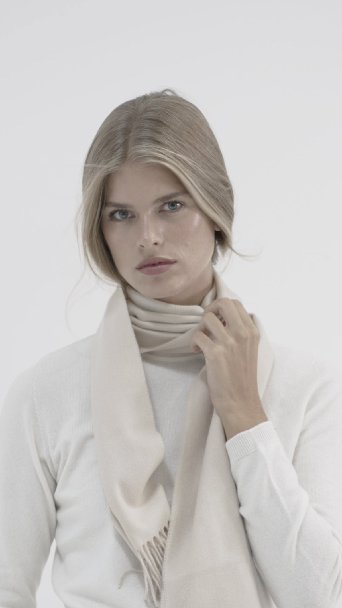100% Nude Cashmere Scarf
